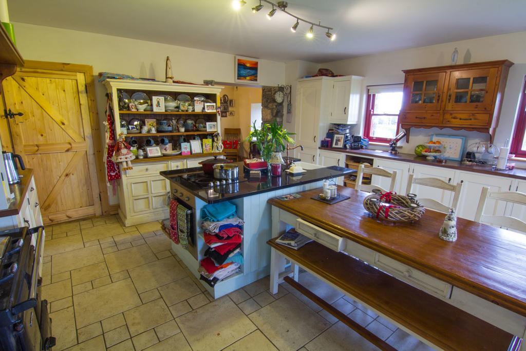 The Thatched Cottage B&B Claregalway Extérieur photo