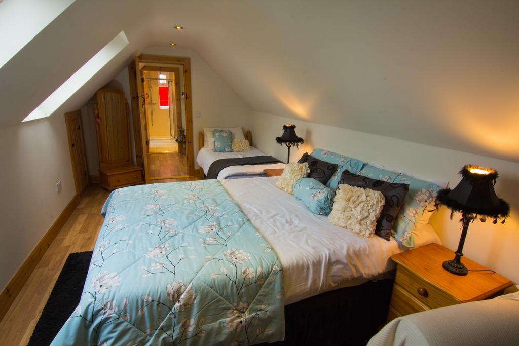 The Thatched Cottage B&B Claregalway Chambre photo