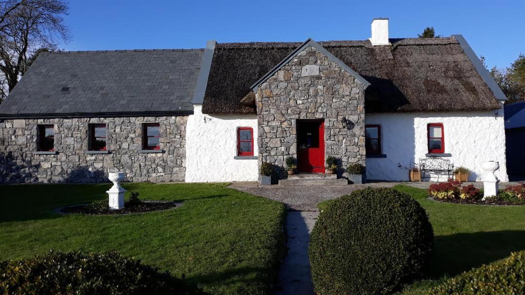 The Thatched Cottage B&B Claregalway Extérieur photo